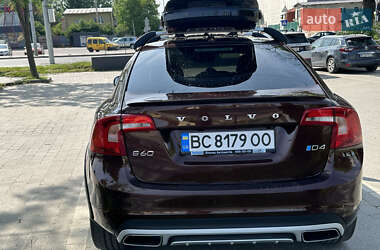 Седан Volvo S60 Cross Country 2016 в 