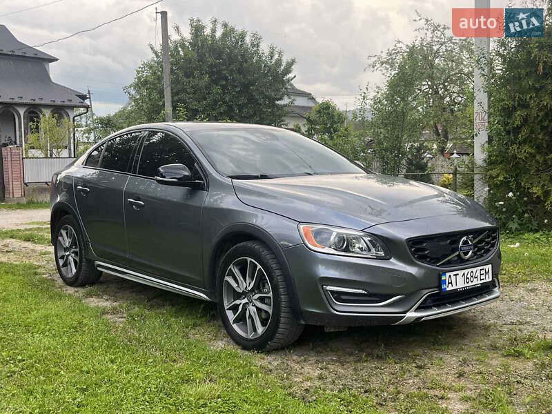 Седан Volvo S60 Cross Country 2016 в Ивано-Франковске