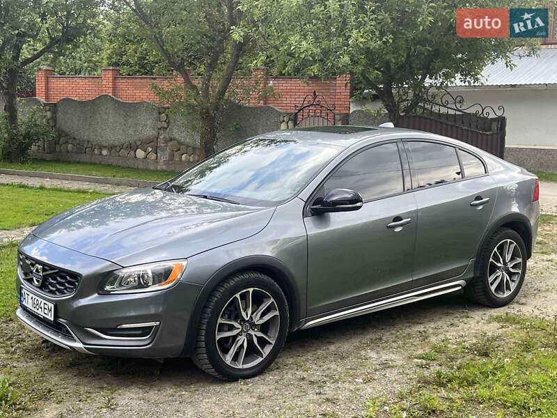 Седан Volvo S60 Cross Country 2016 в Ивано-Франковске