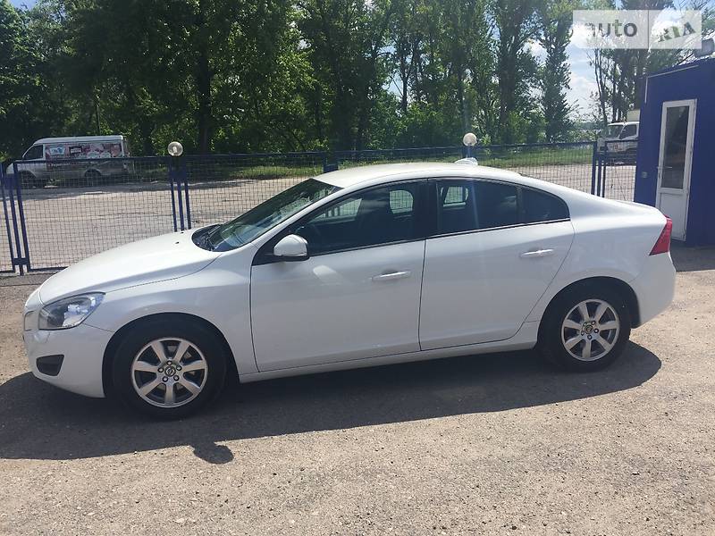 Седан Volvo S60 2011 в Днепре
