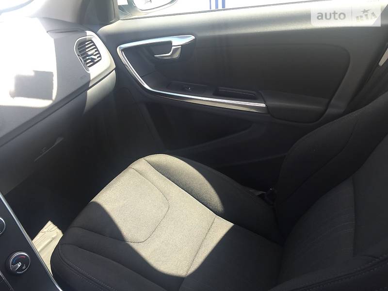 Седан Volvo S60 2011 в Днепре