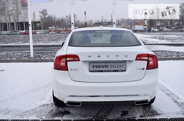 Седан Volvo S60 2016 в Харькове