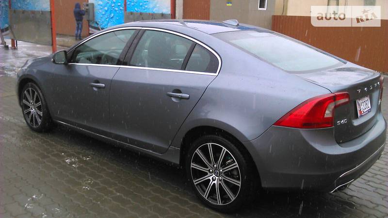 Седан Volvo S60 2016 в Хусті