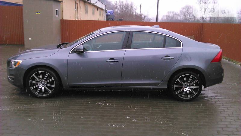 Седан Volvo S60 2016 в Хусті