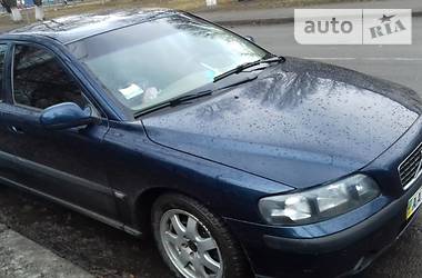 Универсал Volvo S60 2002 в Киеве