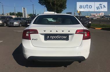 Седан Volvo S60 2013 в Киеве