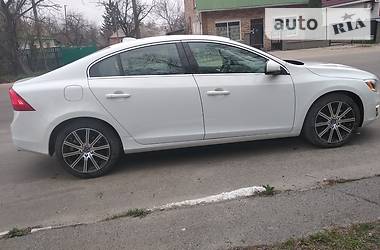 Volvo S60 2015