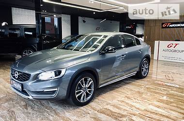 Седан Volvo S60 2016 в Киеве