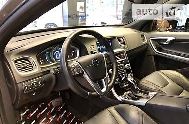 Седан Volvo S60 2016 в Киеве