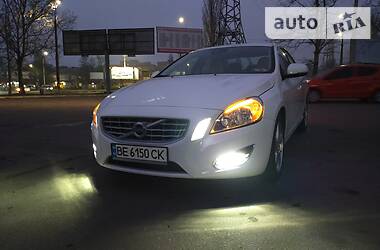 Седан Volvo S60 2012 в Киеве