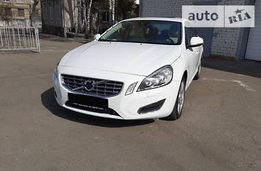 Седан Volvo S60 2012 в Дніпрі