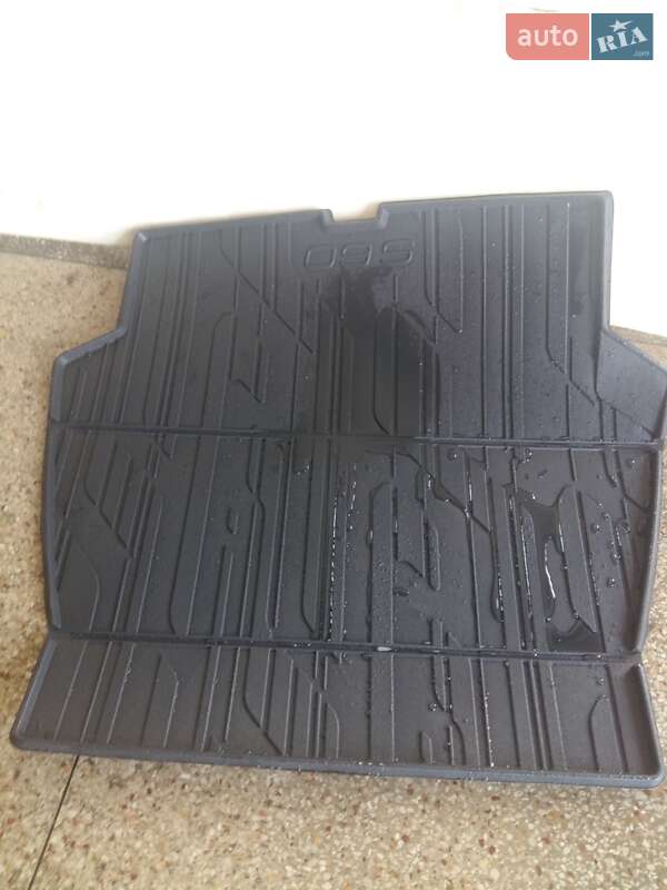 Седан Volvo S60 2013 в Сумах