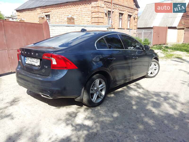 Седан Volvo S60 2013 в Сумах