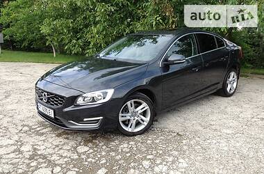 Седан Volvo S60 2013 в 
