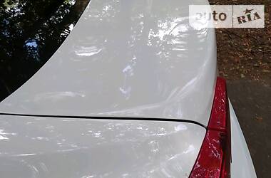 Седан Volvo S60 2012 в 