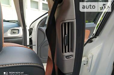 Седан Volvo S60 2012 в 