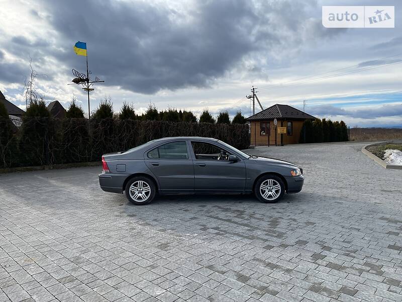 Седан Volvo S60 2005 в Стрые