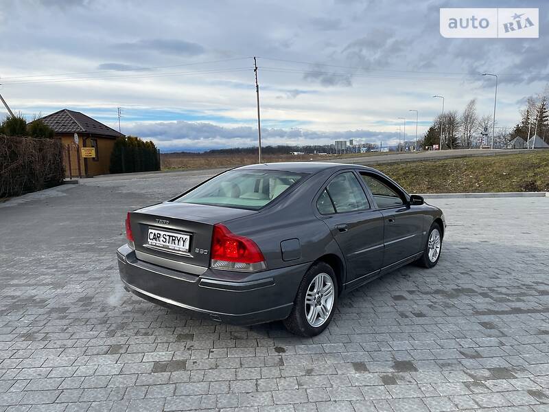 Седан Volvo S60 2005 в Стрые