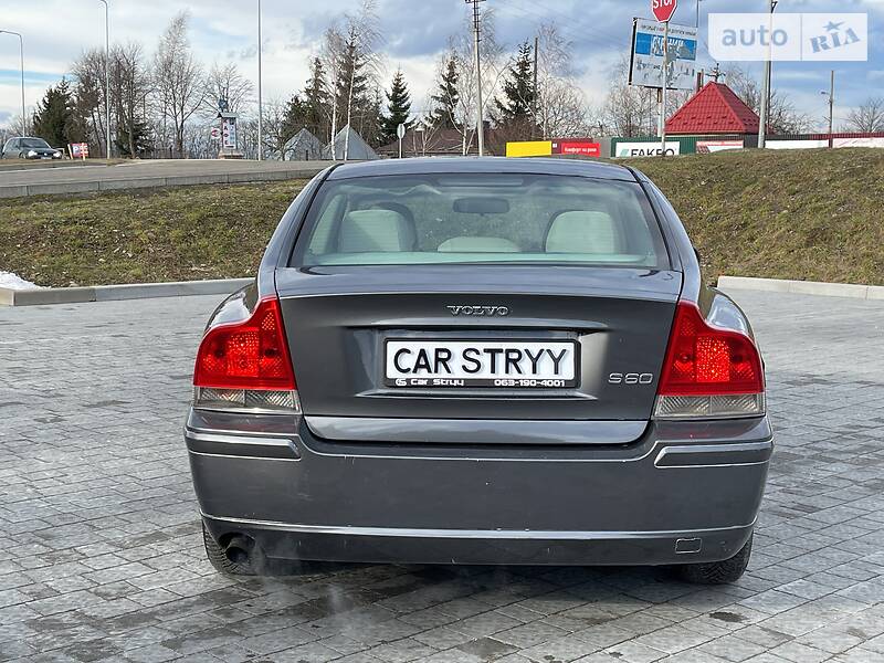 Седан Volvo S60 2005 в Стрые