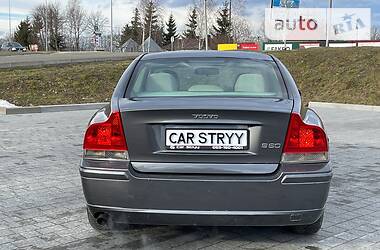 Седан Volvo S60 2005 в Стрию