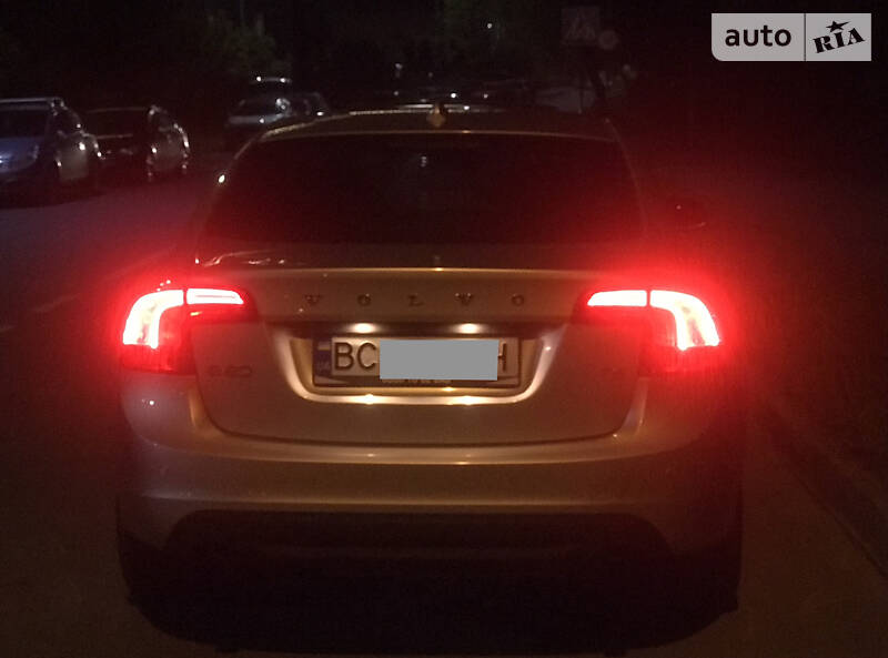 Седан Volvo S60 2011 в Львове