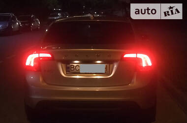 Седан Volvo S60 2011 в 