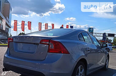 Volvo S60 T5 awd 2012 Volvo S60 T5 awd 2012
