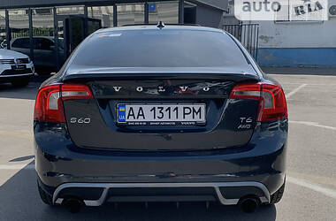 Седан Volvo S60 2012 в Киеве