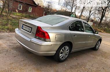 Седан Volvo S60 2005 в Чернигове