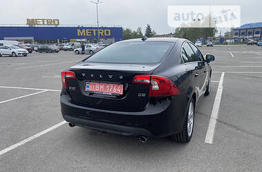 Седан Volvo S60 2010 в Житомире