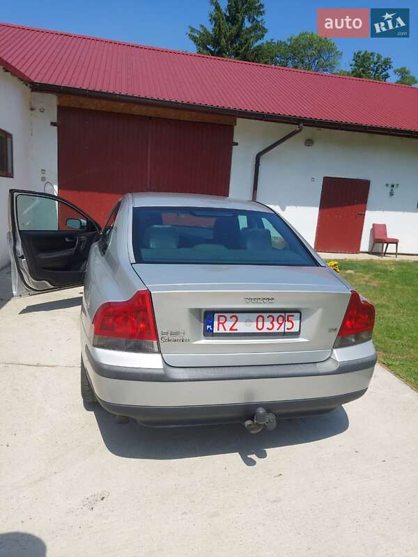 Седан Volvo S60 2003 в Ратным