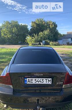 Седан Volvo S60 2002 в Новому Бузі