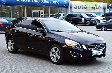 Седан Volvo S60 2012 в Днепре