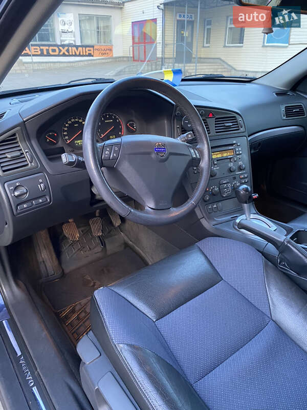 Седан Volvo S60 2003 в Чернигове