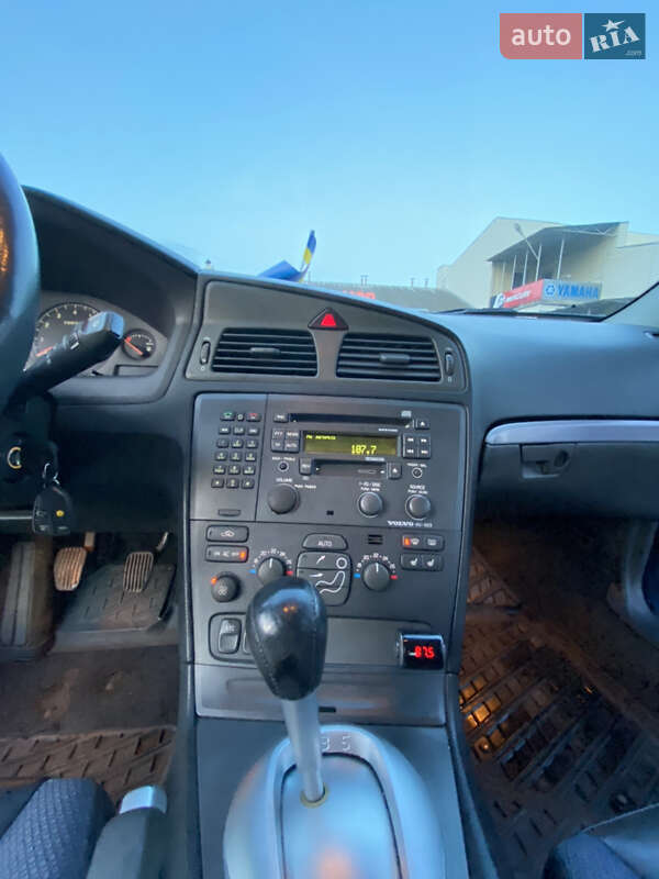 Седан Volvo S60 2003 в Чернигове