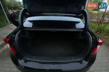 Седан Volvo S60 2015 в 