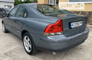 Седан Volvo S60 2003 в Тячеве