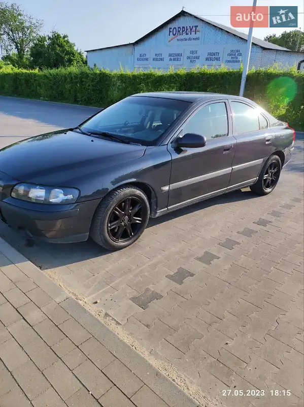 Volvo S60