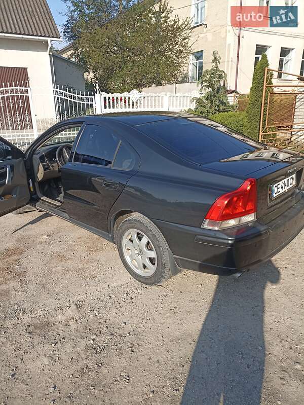 Седан Volvo S60 2006 в Кельменцах