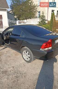 Седан Volvo S60 2006 в Кельменцах