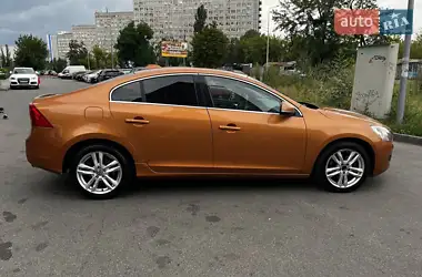 Volvo S60 2011