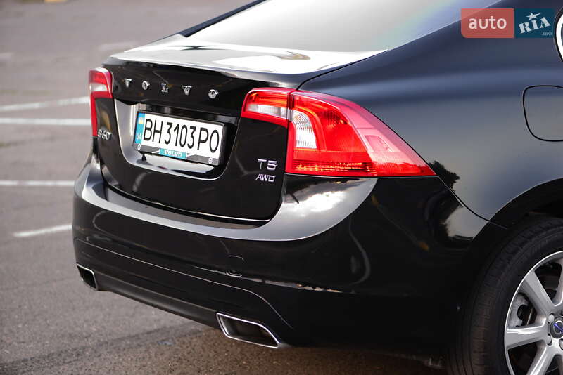Седан Volvo S60 2015 в Одесі