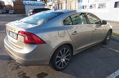 Седан Volvo S60 2016 в Лубнах