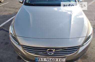 Седан Volvo S60 2016 в 