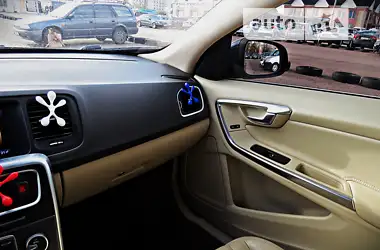 Volvo S60 2012