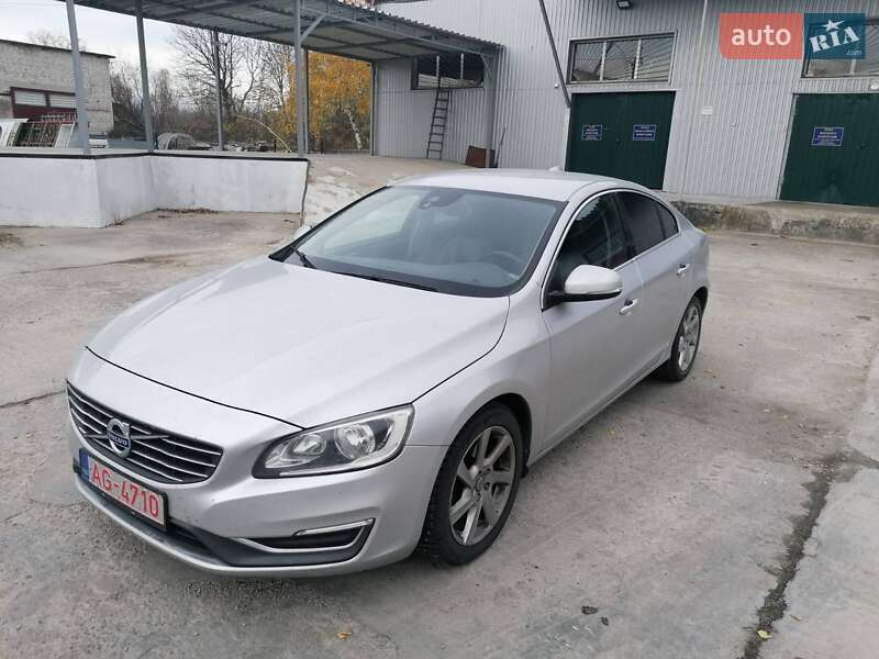 Седан Volvo S60 2013 в Киеве
