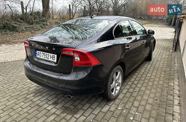 Седан Volvo S60 2011 в Виноградове