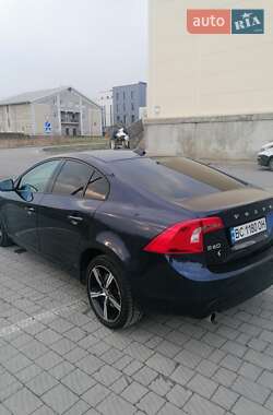 Седан Volvo S60 2014 в Львове