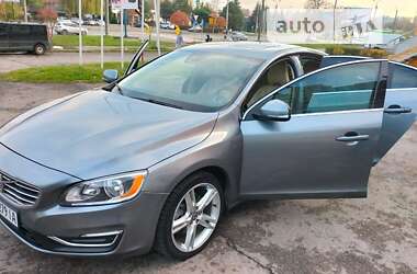 Седан Volvo S60 2015 в Ивано-Франковске