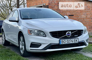 Седан Volvo S60 2015 в Чорткові